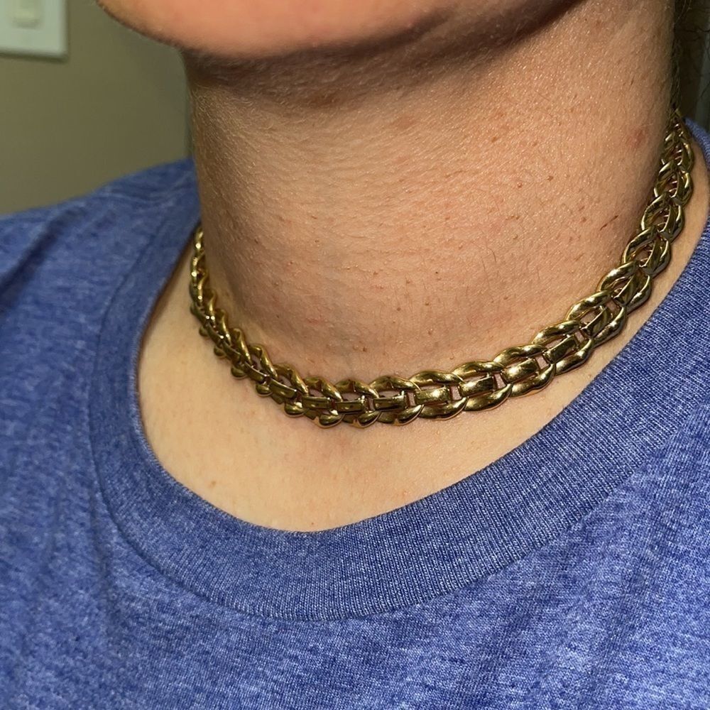 Gold tone choker toggle closure necklace